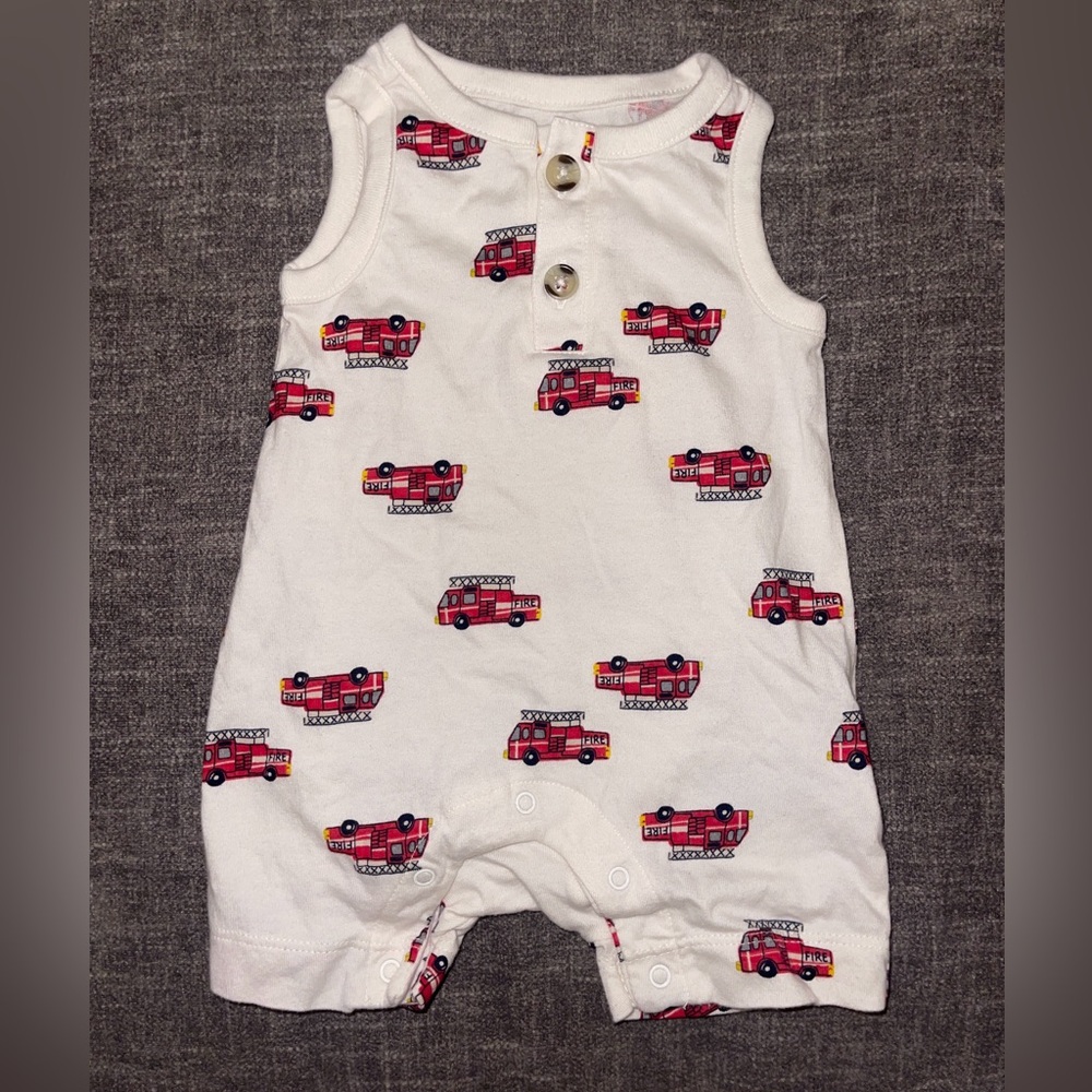 Old Navy Baby Boys Fire Truck Romper 0-3 Months Never Worn